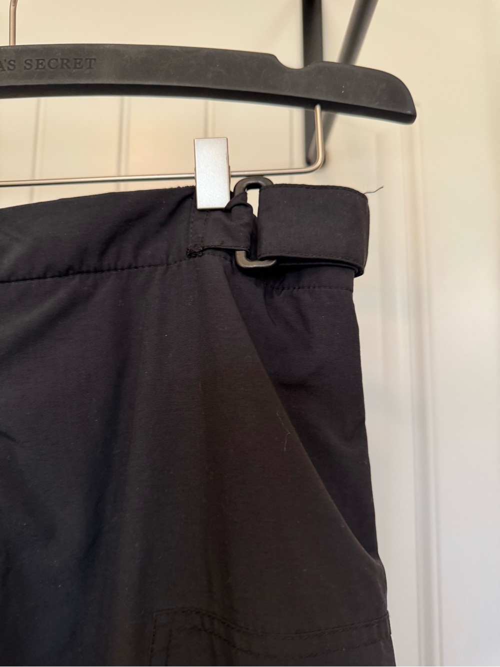 Carhartt Men's Black Cargo Snow Pants - Picture 2 of 7